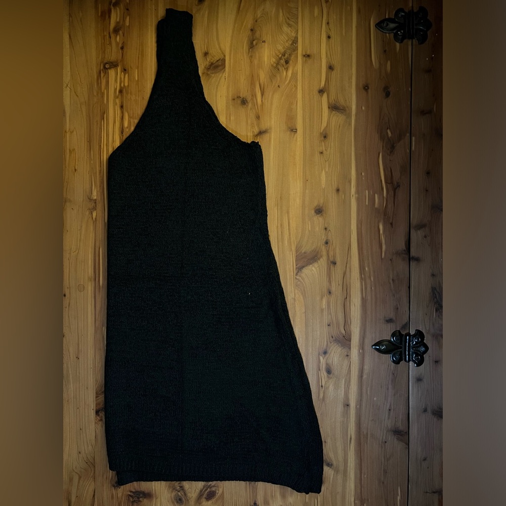 Black Tank Top